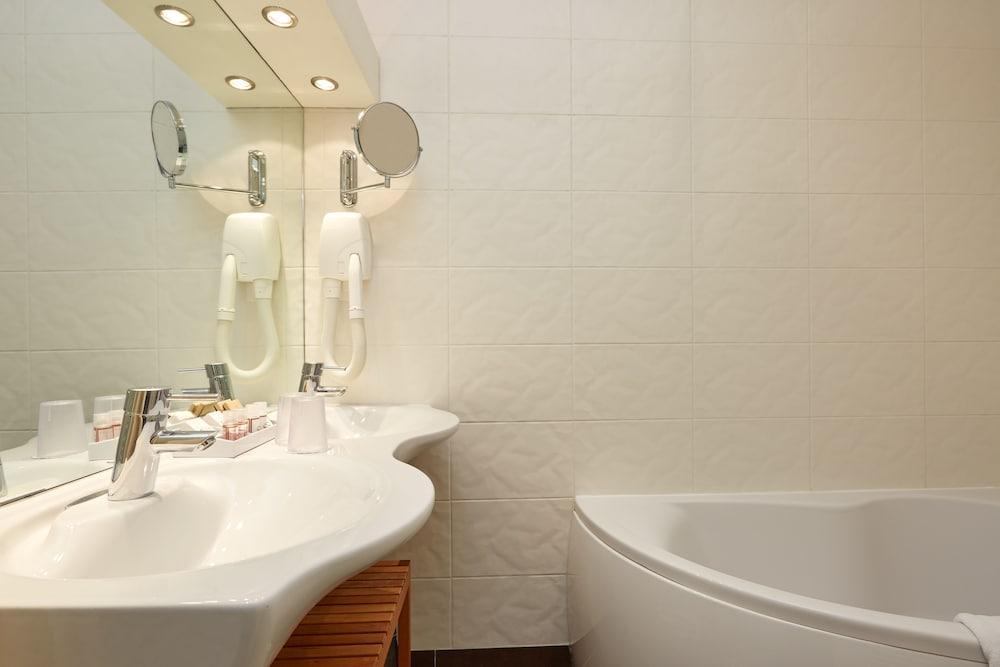 Hotel De Sevres Paris Bagian luar foto